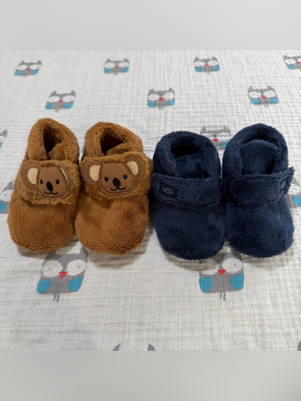 UGG Toddler Slippers Size 4/5 – 2 Pair Bundle Navy & Koala